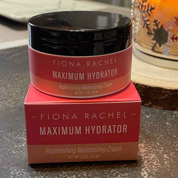 Maximum Hydrator Replenishing Moisturizing Cream - Picture 1 of 6